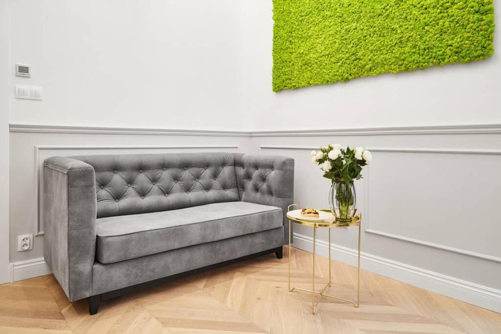 Househost Apartment I: Studencka Street Красков Екстериор снимка