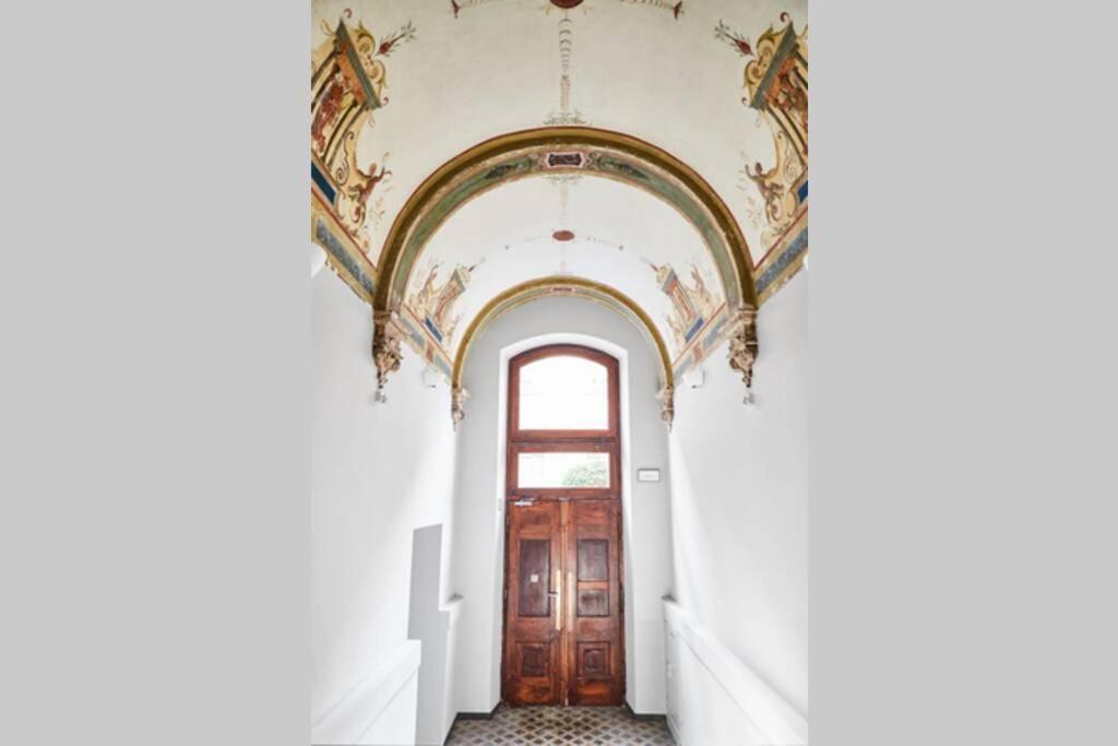 Househost Apartment I: Studencka Street Красков Екстериор снимка